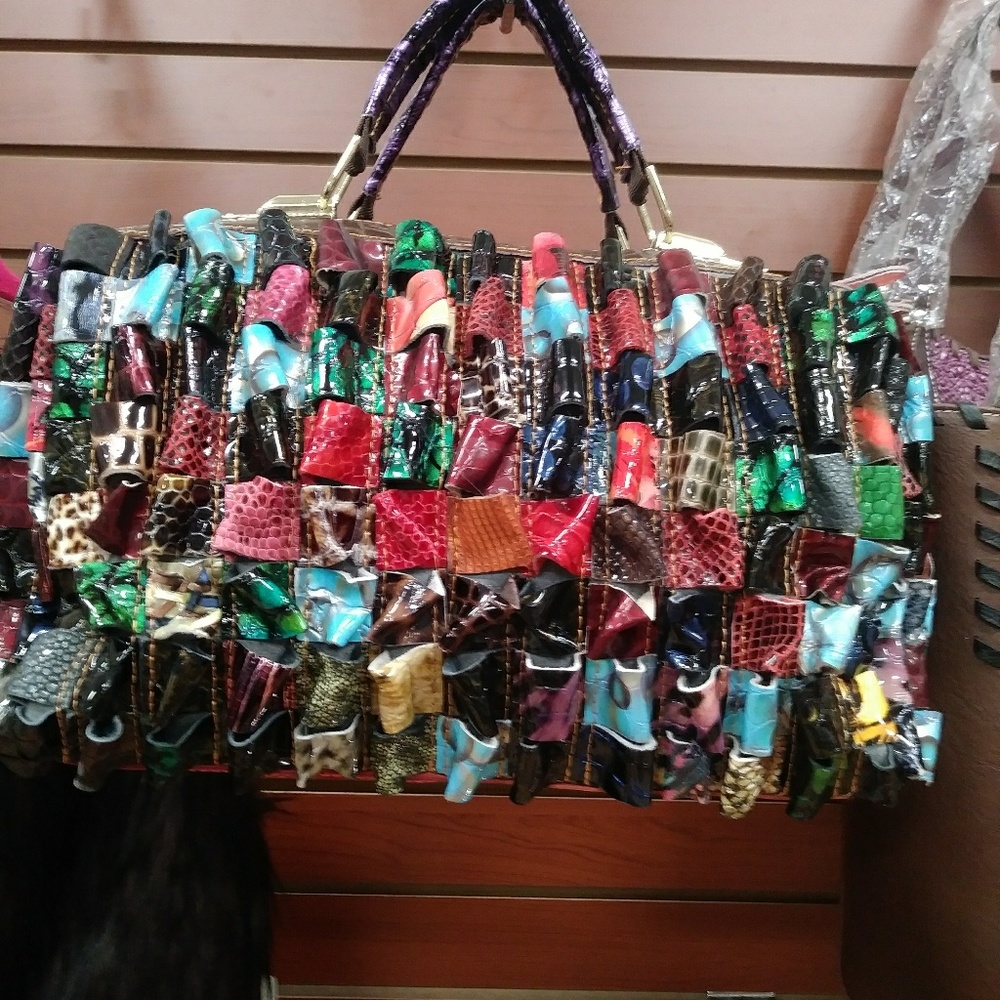 PURSES - Picture 6 of 7